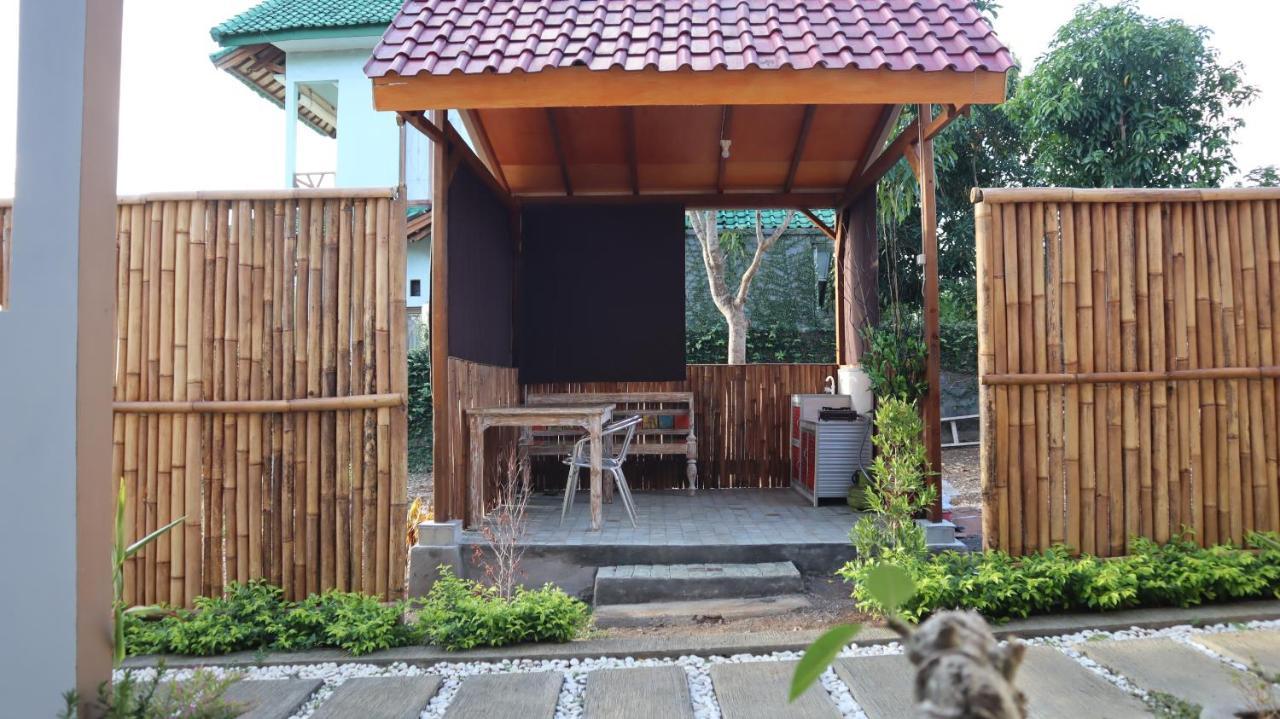 Jingga Homestay Balangan Джимбаран Экстерьер фото