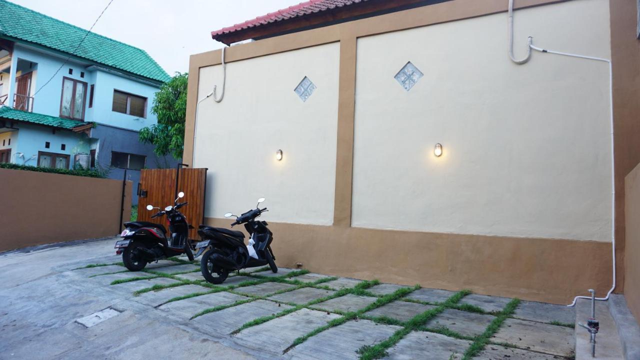 Jingga Homestay Balangan Джимбаран Экстерьер фото